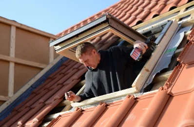 Pose de fenêtres de toit Velux à Castin